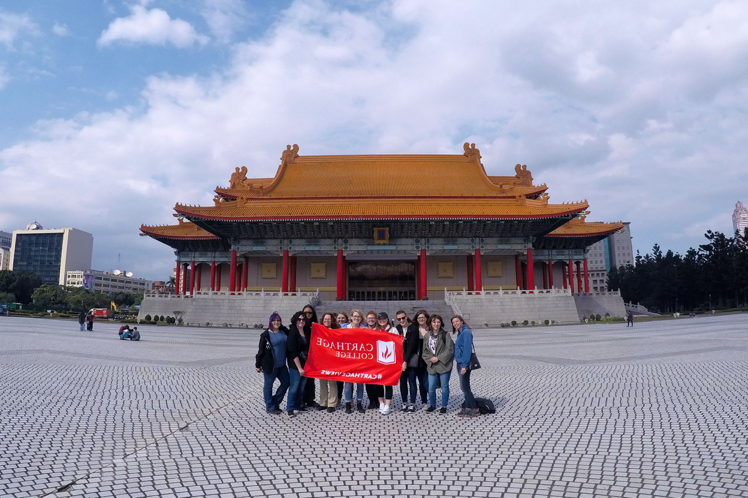 <a href='http://yvhu.ngskmc-eis.net'>全球十大赌钱排行app</a>的学生在中国学习.